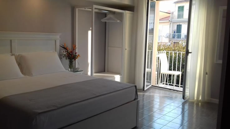 Camera Residenza Corallina - Affittacamere a Tropea